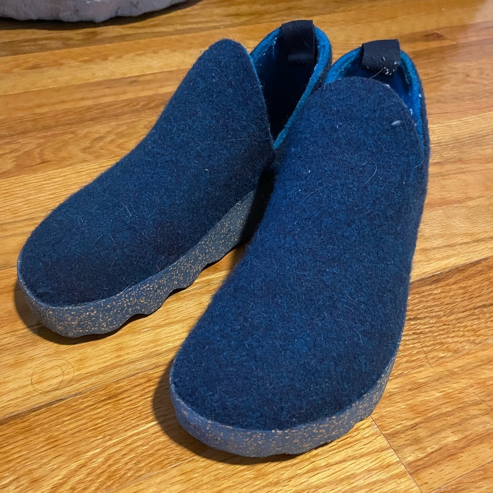 Women’s Asportuguesas Slip on shoes- 39